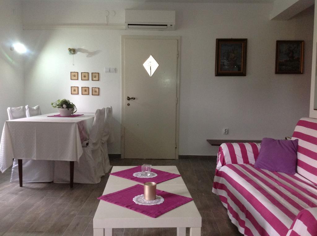 Holiday House Altea Banjole Cameră foto