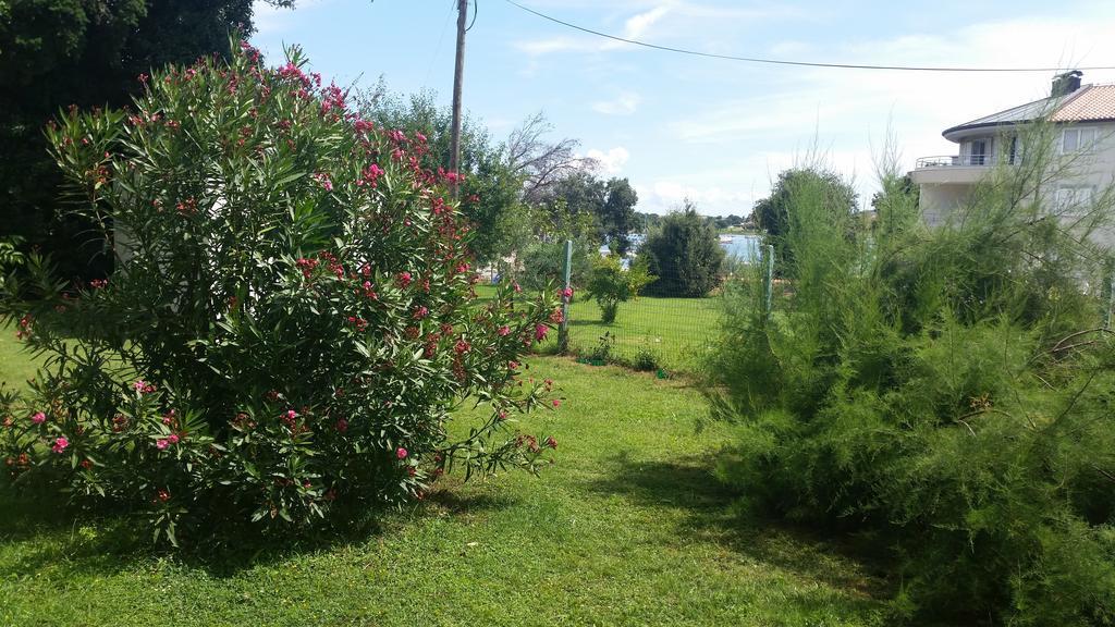 Holiday House Altea Banjole Cameră foto
