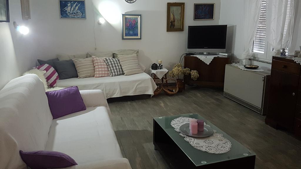 Holiday House Altea Banjole Exterior foto